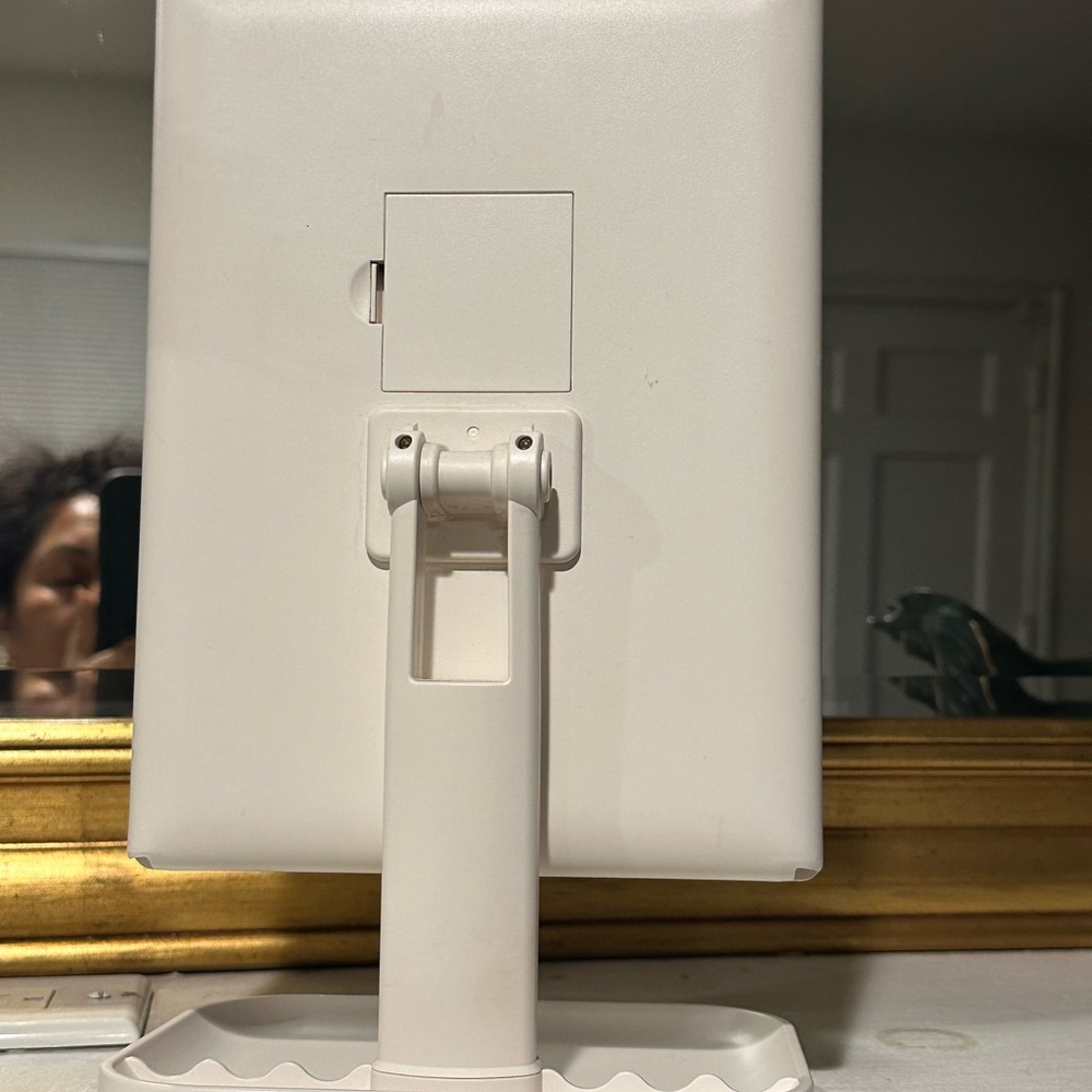 Makeup Tri-Fold Led Vanity Mirror 3 Color Lighting View 6